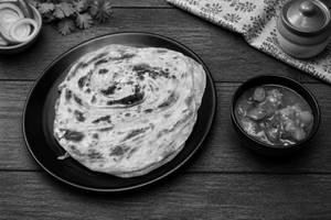 Chicken Chilly[3 Pcs]+2 Tawa Lacha Paratha