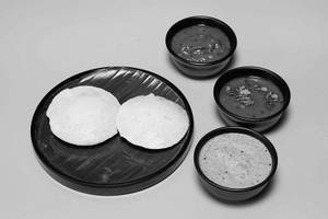 Ghee Idli [2 Pieces]