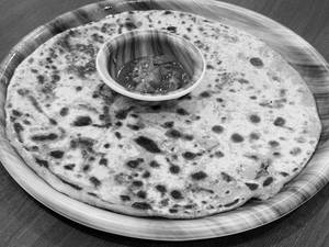 Plain Parantha With Pickle