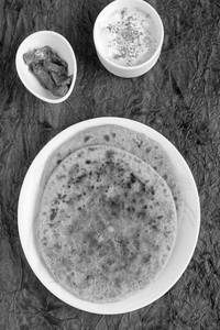 Paneer Paratha (2 Pcs)