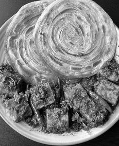 Laccha Paratha (2 Pcs) + Kadhai Paneer