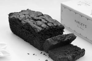 Double Chocolate Bar Cake (250 Gms)