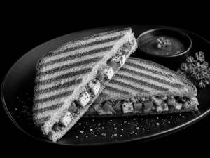 Mediterranean Paneer Sandwich