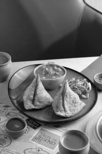 Ragda Samosa (2 Pcs)