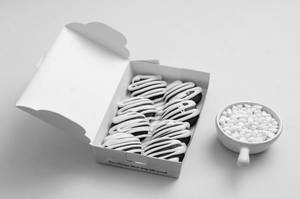 Black White Delight MPC - 8 Pcs