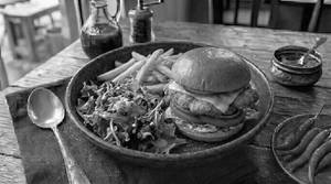 Classic Chicken Burger