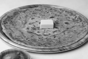 Mix Parantha With Pickle