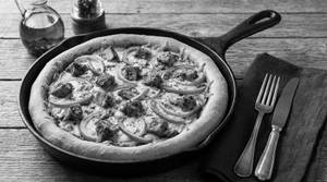 Tandoori Videshi Chicken Pizza