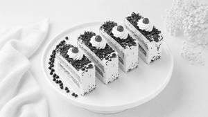 Blackforest Pastry Box (4 pcs)