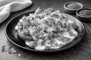 Chole Tikki Chaat [ Dahee And Chutney Packed Saperately ]