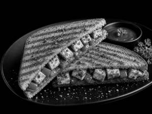 Honey Chilli Paneer Sandwich