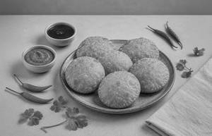 Besan Kachori 6 Pcs