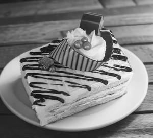 Mocha locha pastry