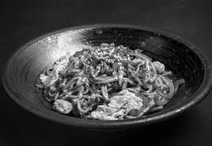 Egg Stir Fried Noodles  [Serves 2]