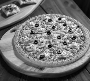 Veg loaded pizza