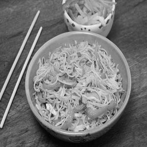 Classic Hakka Noodles - Veg