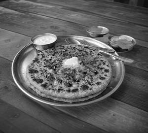 Achar Masala Parantha (1 Piece)
