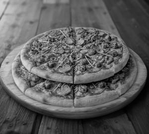 Double Decker Nv Pizza 9 Inch