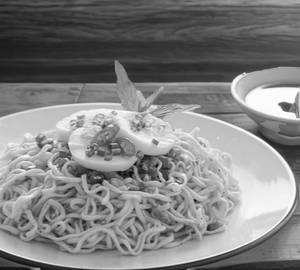 (1) Plate Egg Masala Maggie
