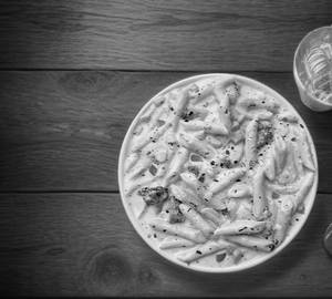 White Souce Pasta