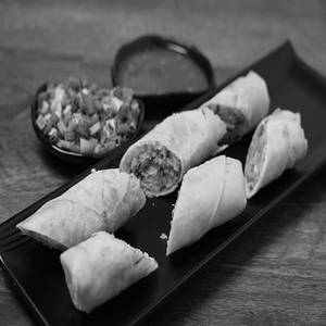 Veg Spring Roll (6 Pcs)