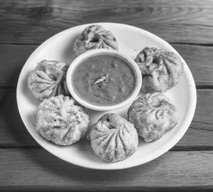 Fry momos [4 pieces]