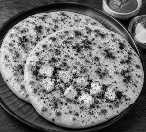 Paneer Kulcha (without Onion Garlic)