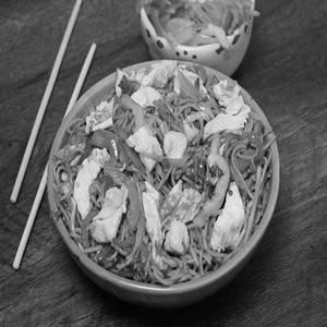Manchurian Hakka Noodles - Chicken