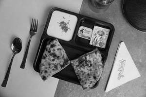 .Paneer Parantha 2Pcs