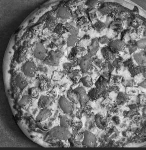Paneer Tikka Pizza