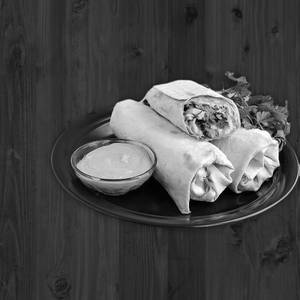 Full rumali Zeeshan Special Chicken Shawarma With Mayonnaise Box