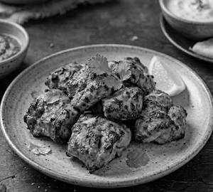 Pathani Chicken Tikka [4 Pieces]