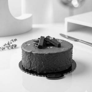 Kitkat Cake