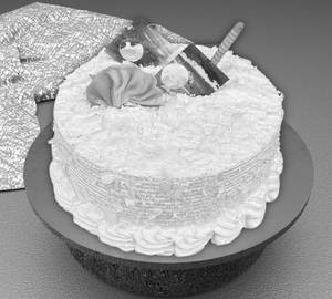 White Forest Cake 2 Pound