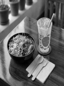 Veg Hot Garlic Noodle Combo Bowl