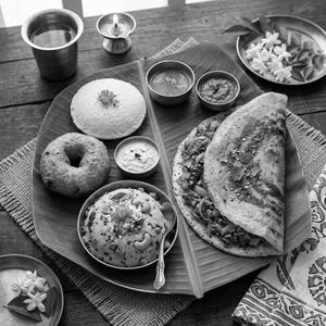 Schezwan Breakfast Combo