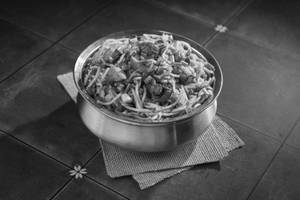 Schezwan Mushroom Noodles