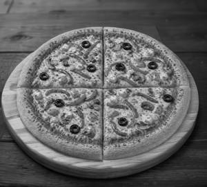 Farm house pizza