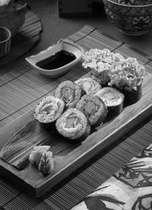 Kani Salad Maki