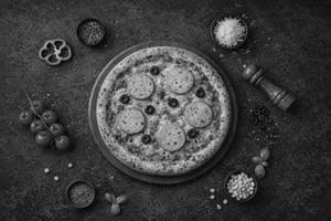 Chicken Salami Pizza