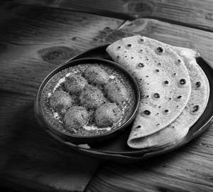 Tava Roti With Darjeeling Aloo Dum