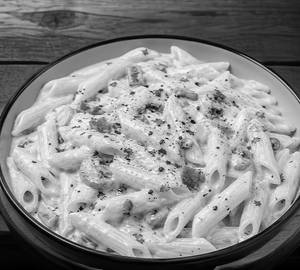 White sauce pasta