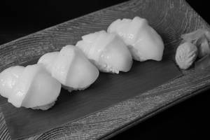 Hotate Nigiri