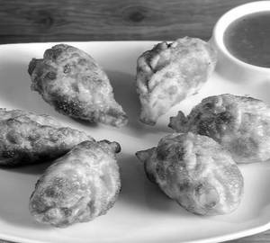 Raagi Fried Paneer Momos