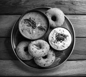 Medu Vada (3 Pieces)