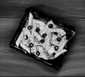 Veg creamy white penne pasta