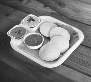 Idli 4Picecs