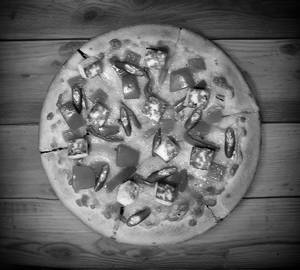 Teekha paneer pizza [pan 6 inches]