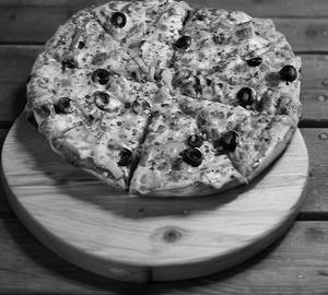 Tandoori veg pizza