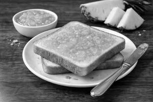 Painapple Jam Toast